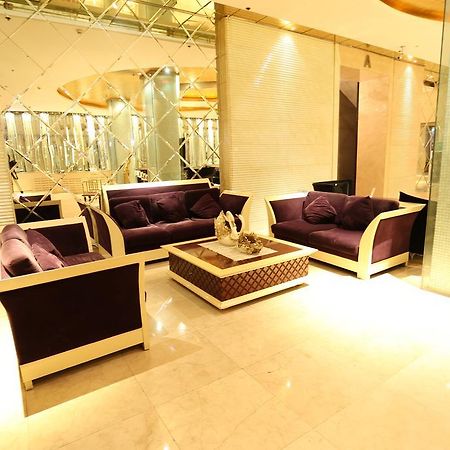Harbin Yakelai Holiday Hotel Exterior photo