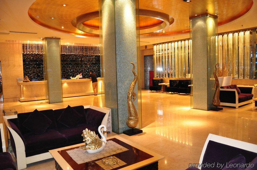 Harbin Yakelai Holiday Hotel Interior photo